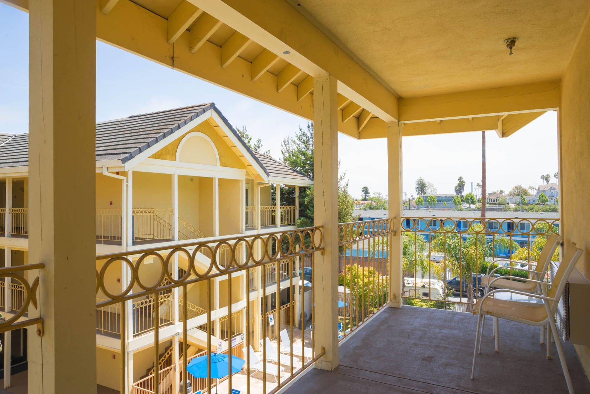Hotel Days Inn&suites 2*