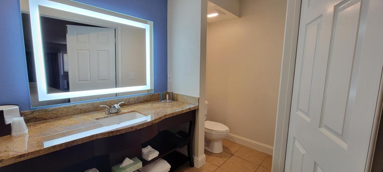 Days Inn&suites 2* Santa Cruz