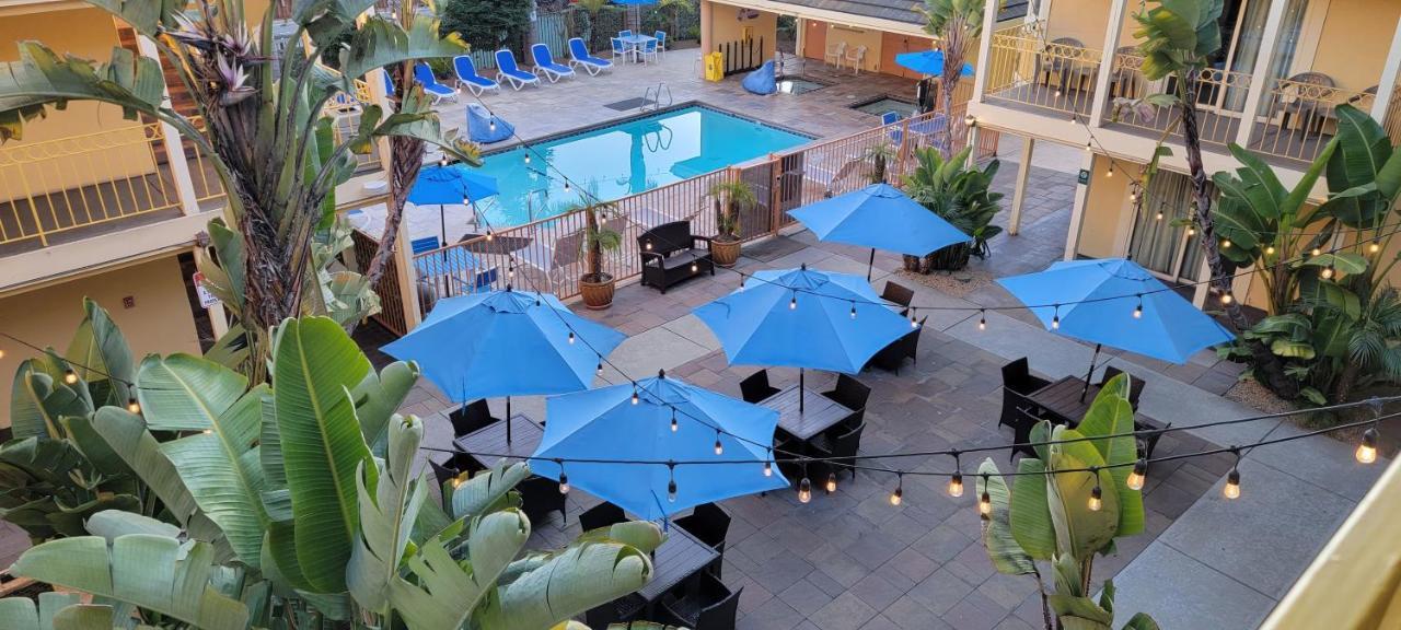 Days Inn&suites 2* Santa Cruz