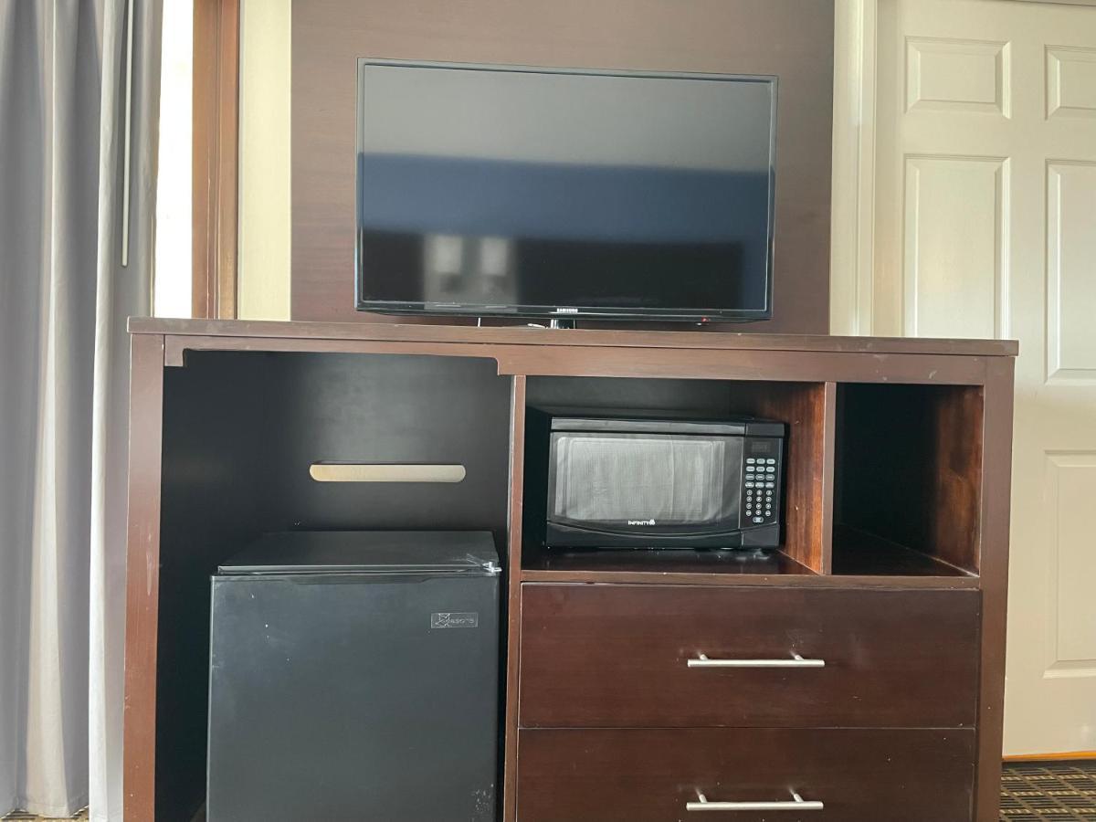 Days Inn&suites Hotel Santa Cruz