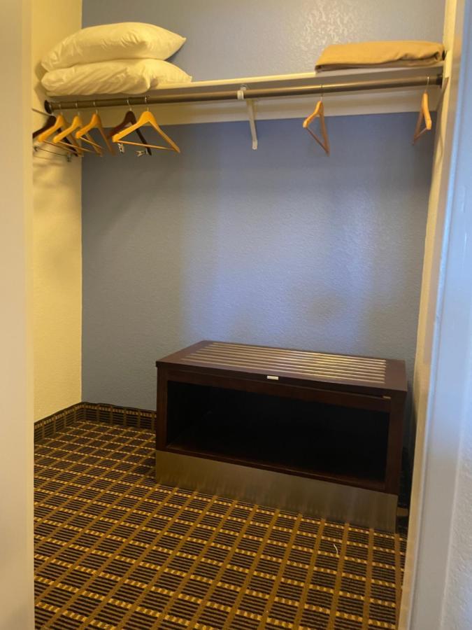 Days Inn&suites 2*