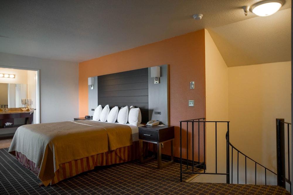 Days Inn&suites Hotel Santa Cruz