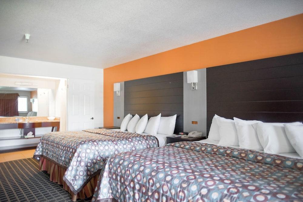 Days Inn&suites Hotel 2*