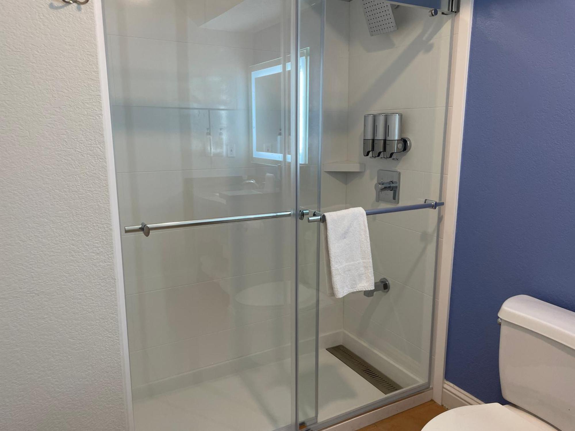 Hotel Days Inn&suites