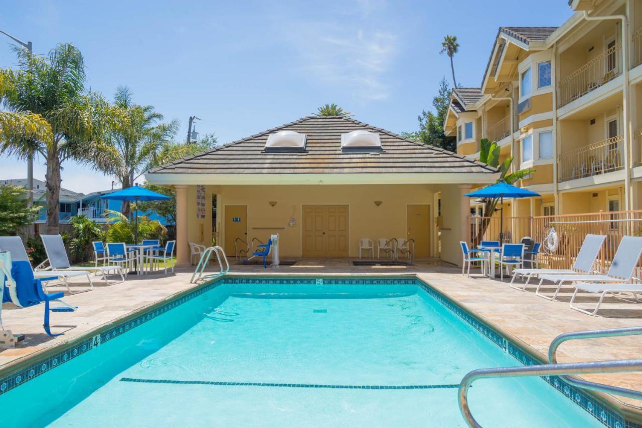 Hotel Days Inn&suites